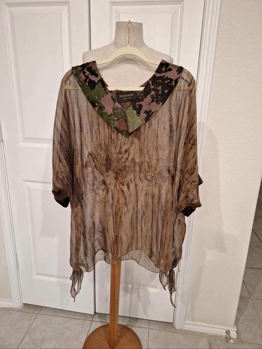 Pat Dahnke Western Coutour Sheer Brown Tunic Top Leather Trim Neckline And Cuffs